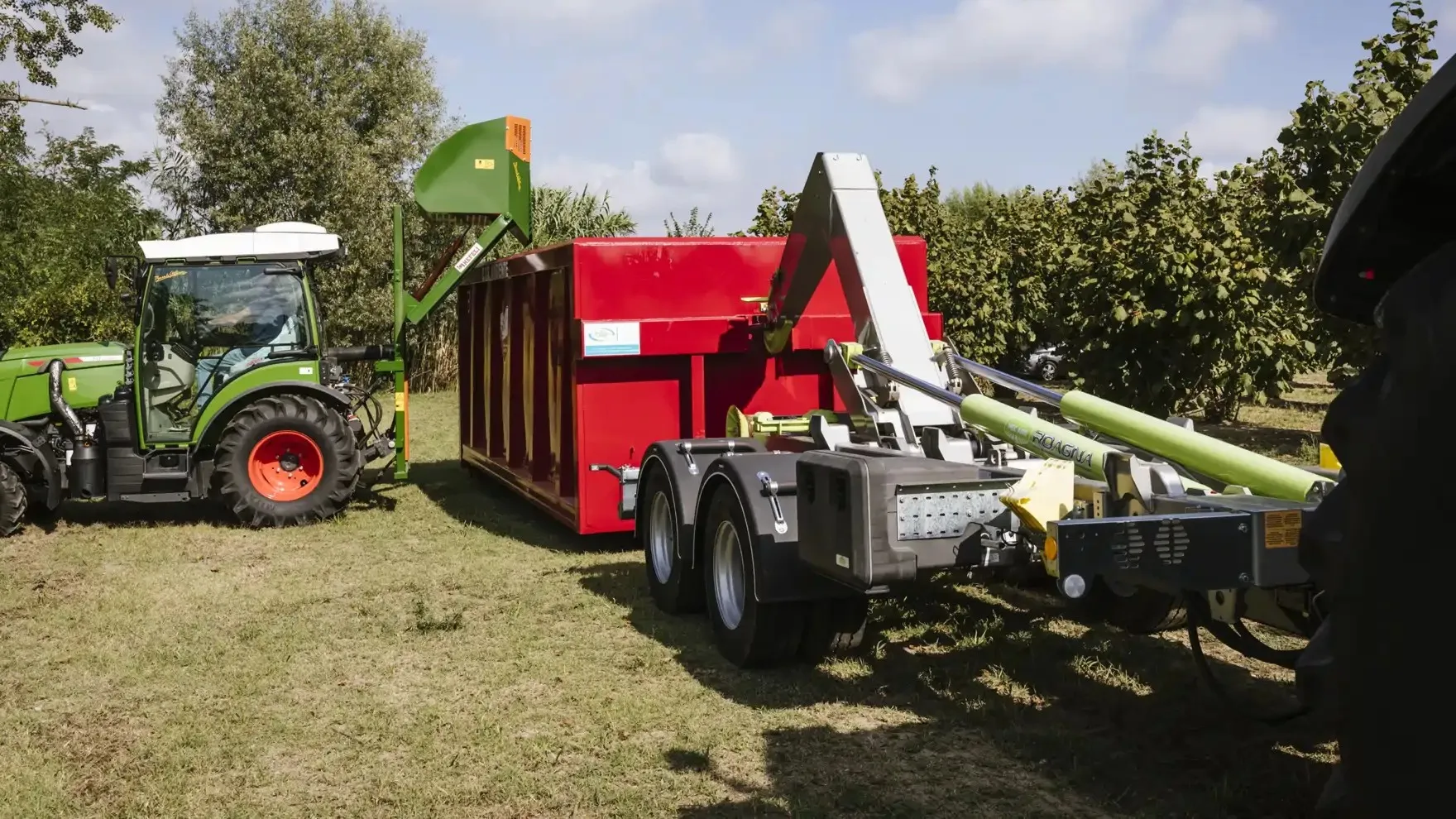 remorca-agricola-hooklift-mec-agri